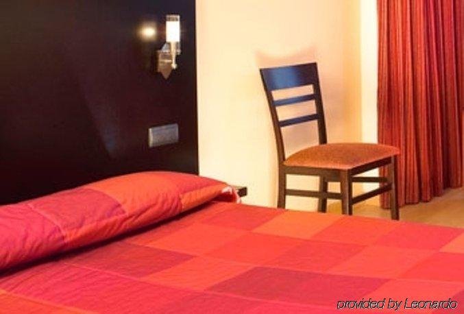 Фото Hotel Akena Biarritz - Grande plage