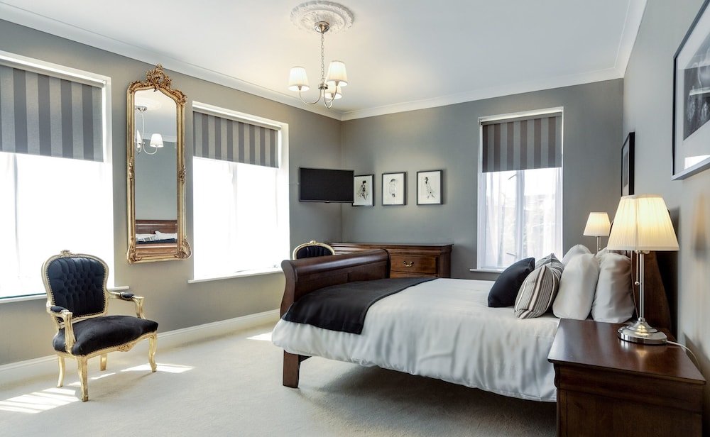 Фото O'Neills Victorian Pub and Townhouse