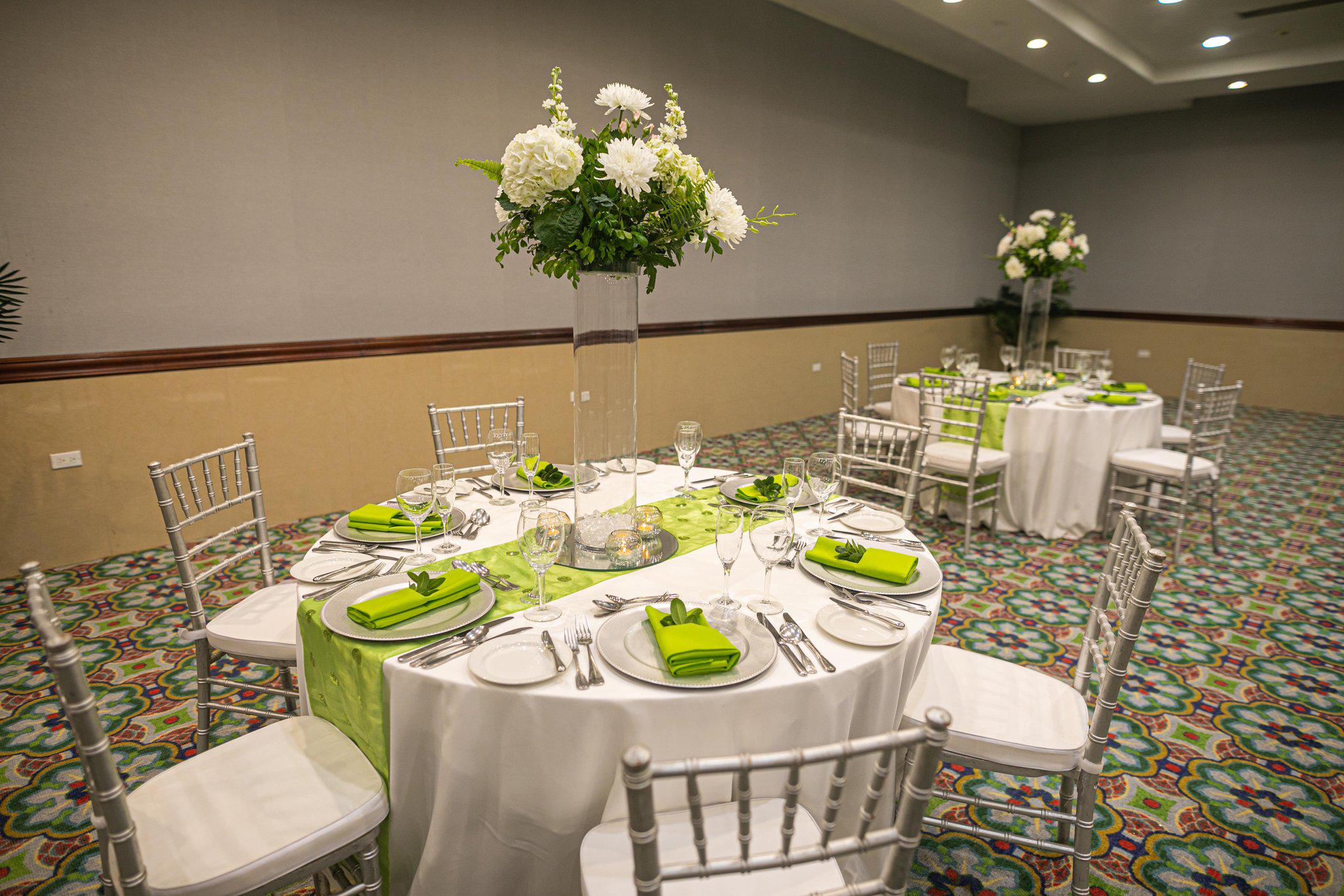 Фото Holiday Inn Resort Montego Bay