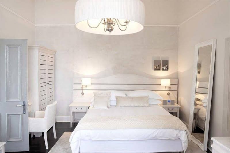 Фото The Robertson Small Hotel