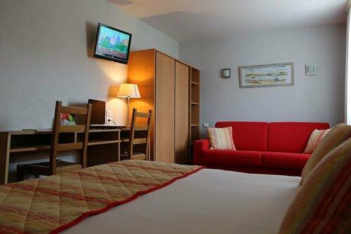 Гостиница The Originals City, Hôtel Le Pavillon, Béziers Est в Безье