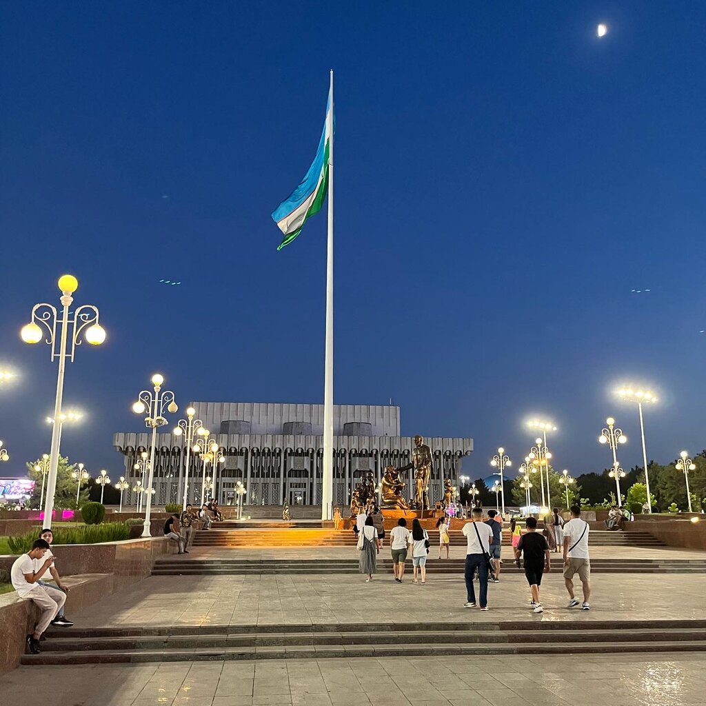 Landmark, attraction Özbekistan Bayrağı, Tashkent, photo