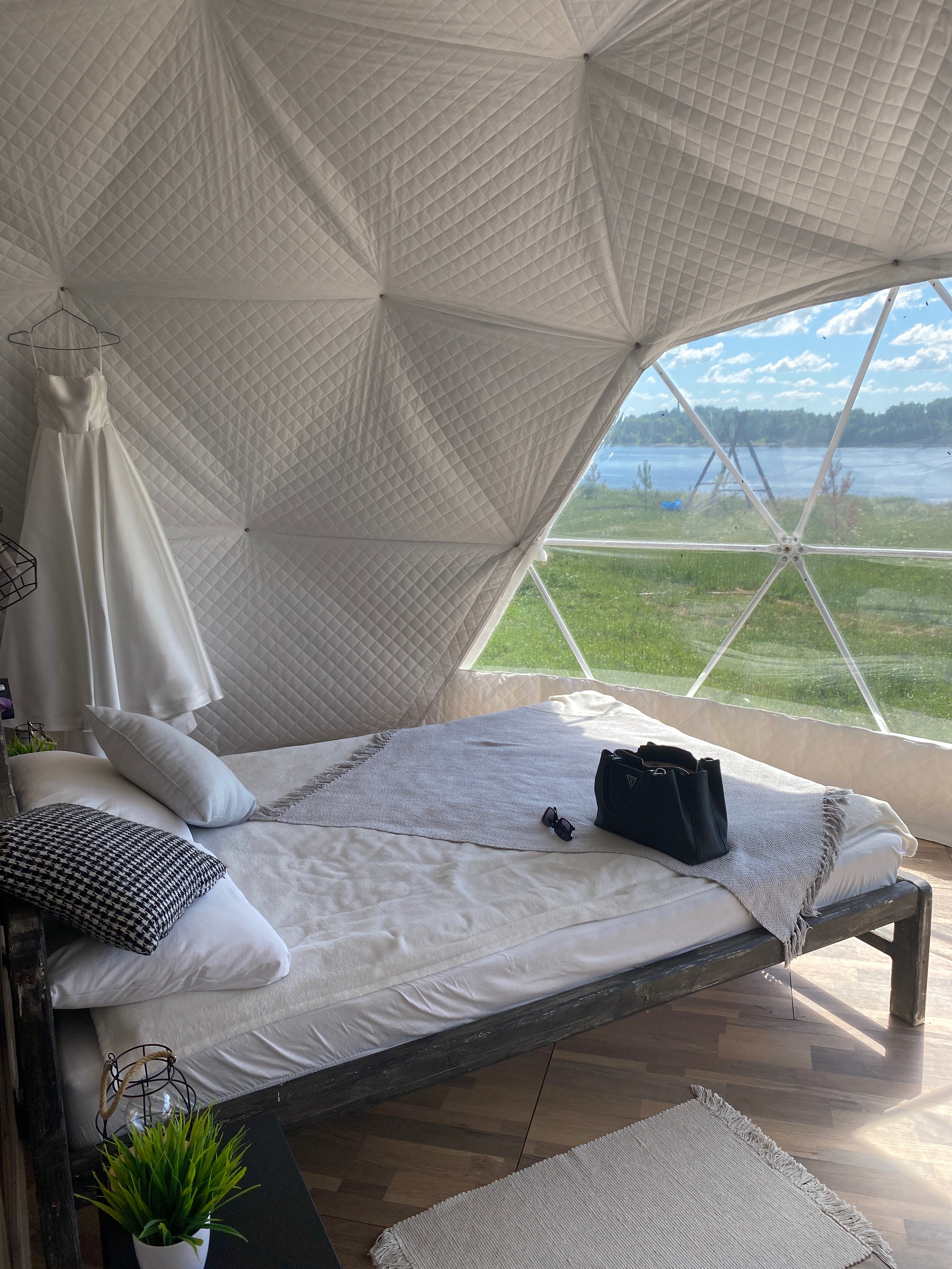 Фото Атмосфера