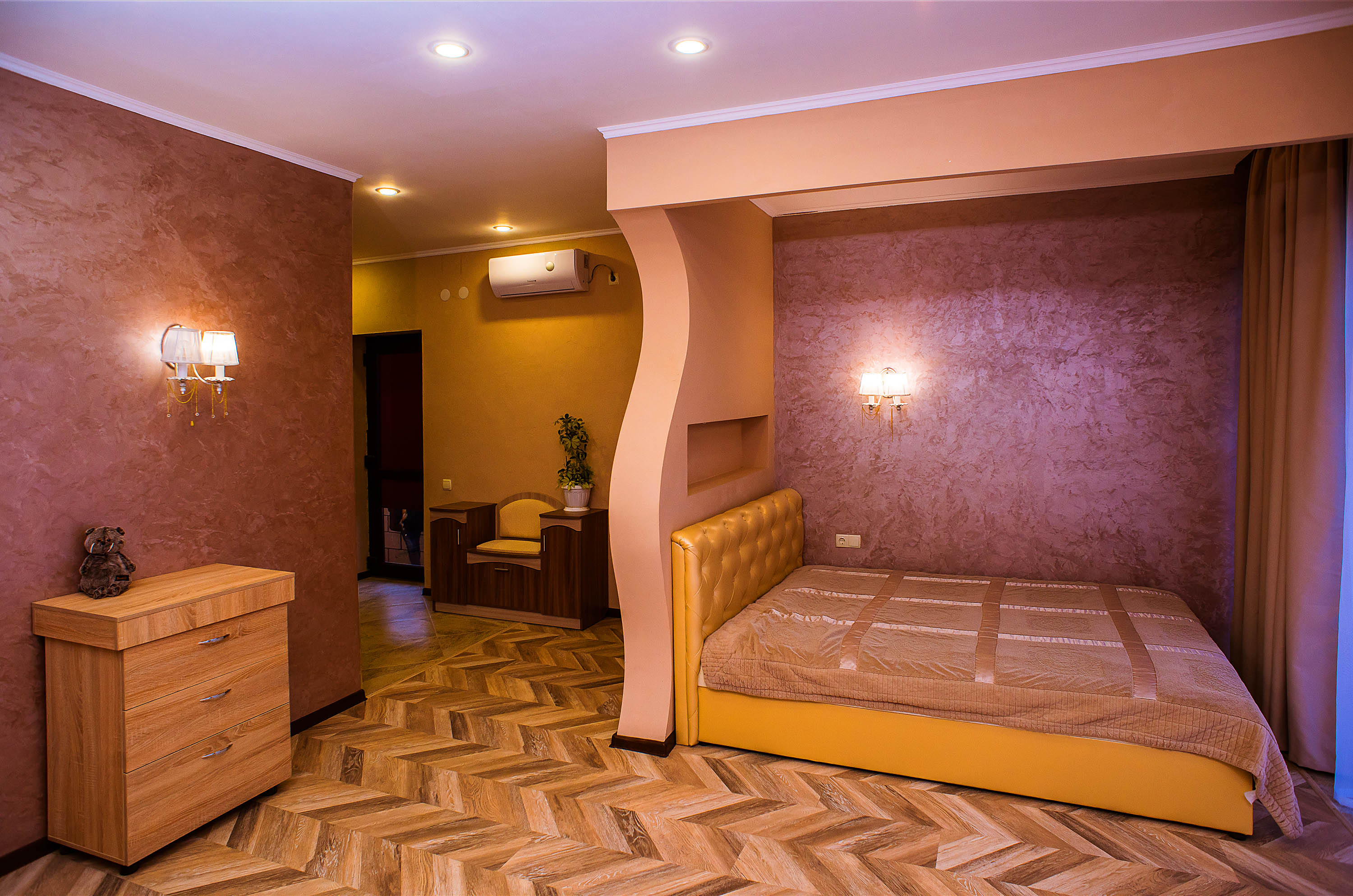 Фото Golden Plaza