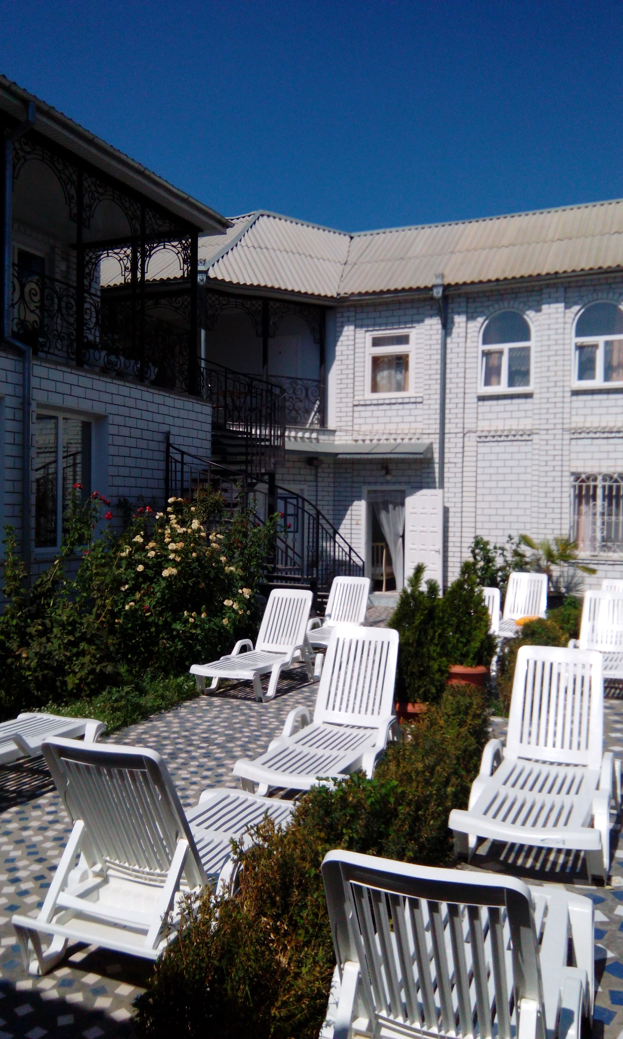 Фото Азария