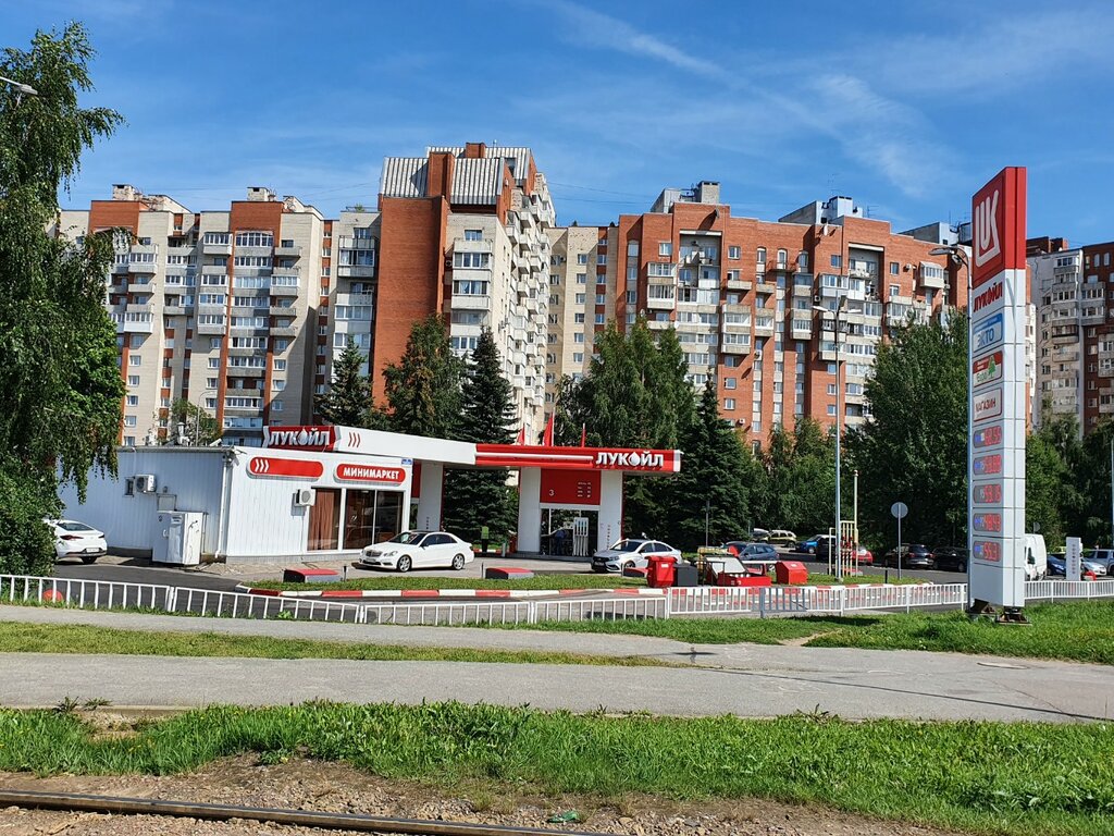 Gas station Lukoil, Saint Petersburg, photo