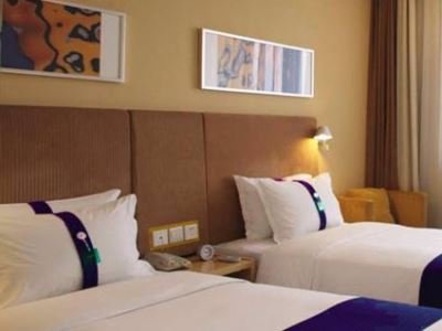 Фото Holiday Inn Express Lhasa Potala Palace, an Ihg Hotel