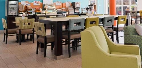 Фото Holiday Inn Express Oneonta, an Ihg Hotel