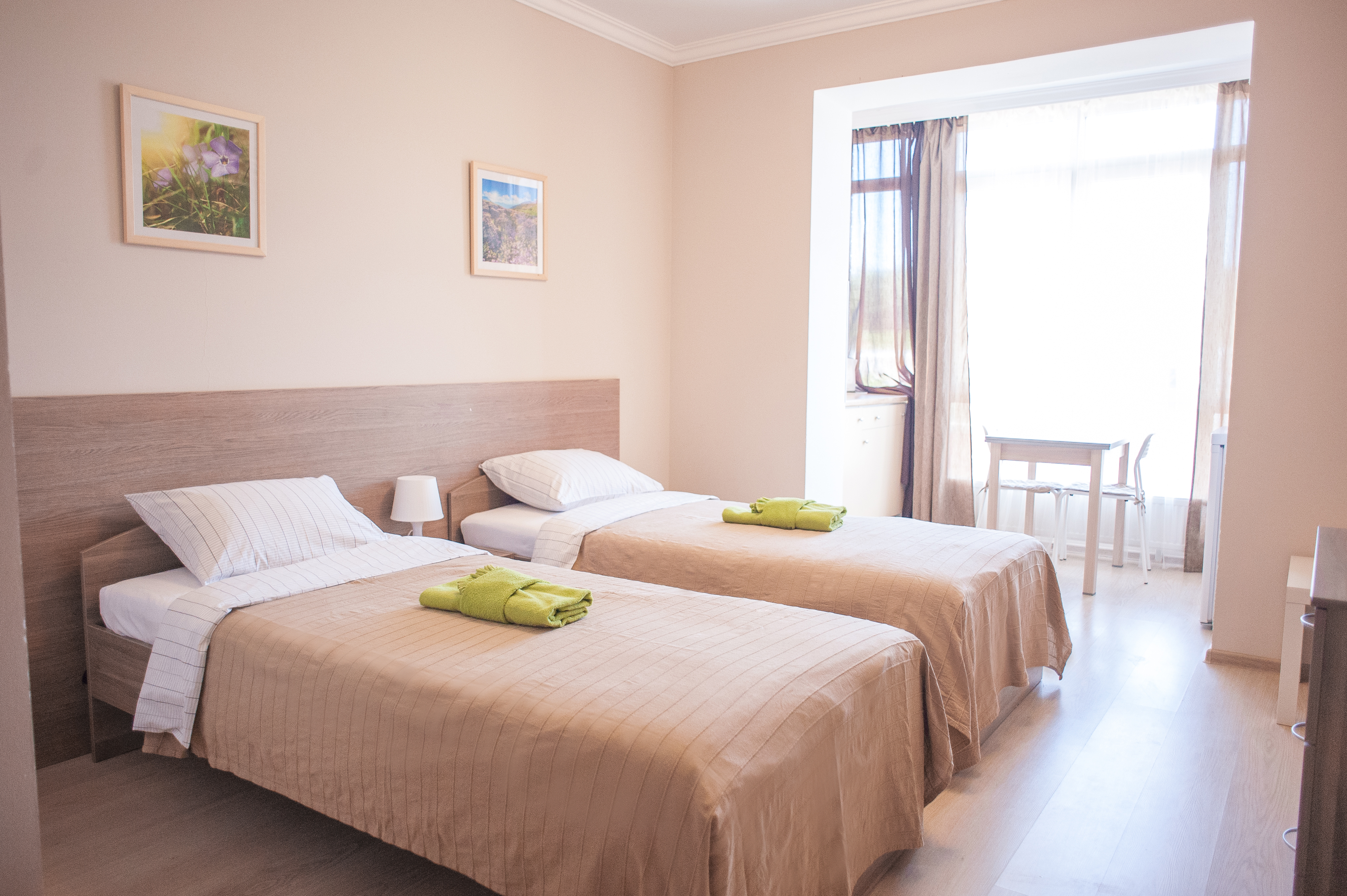 Фото отеля 2