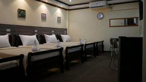 Гостиница Amax Inn Makati II