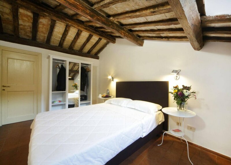 Гостиница Borgo Pio Suites Inn в Риме