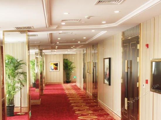 Фото Ramada Encore Shanghai