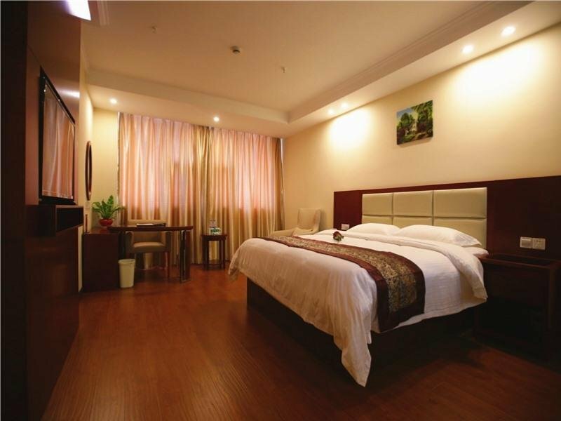 Гостиница GreenTree Inn JiangSu Changzhou Lijia Town Wujin Road Business Hotel в Чанчжоу