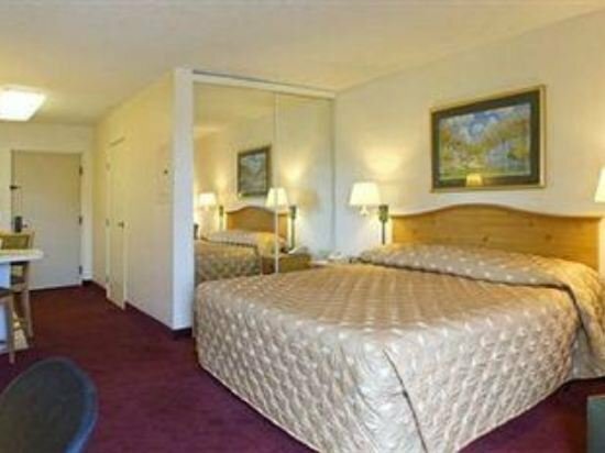 Гостиница Extended Stay America Suites Cleveland Airport North Olmsted
