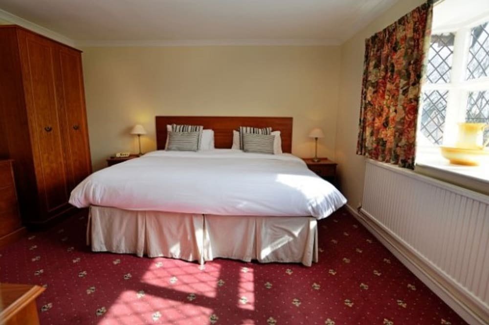 Фото The Brickwall Hotel