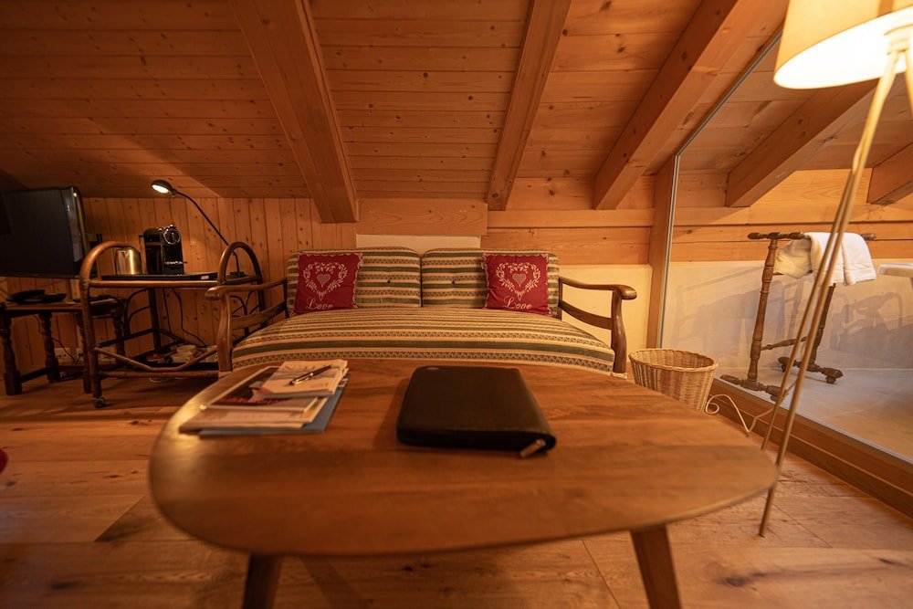 Фото Hotel Alpenrose