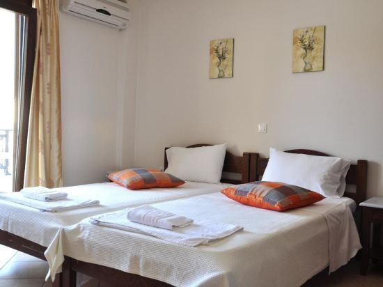 Фото Dionisos Apartments