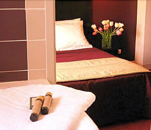 Гостиница Hotel Canal Aigues Mortes в Эг-Морте