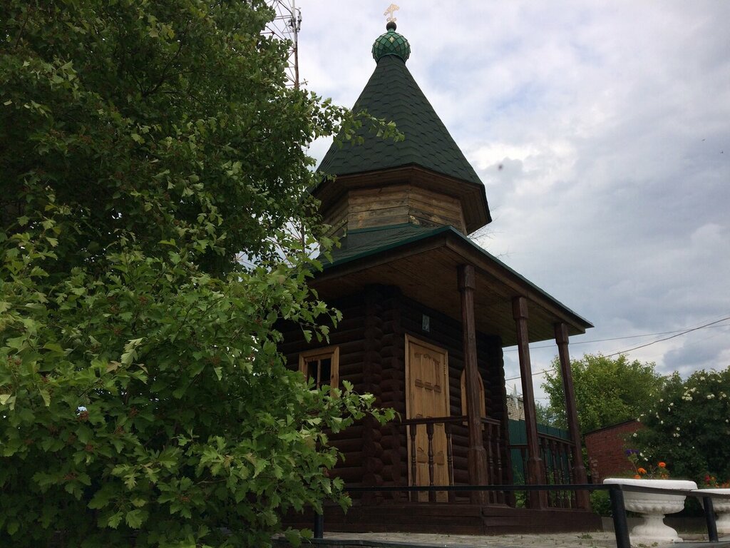 Chapel, memorial cross Chasovnya Ikony Bozhiyey Materi Neopalimaya Kupina V Pavlovo, Pavlovo, photo