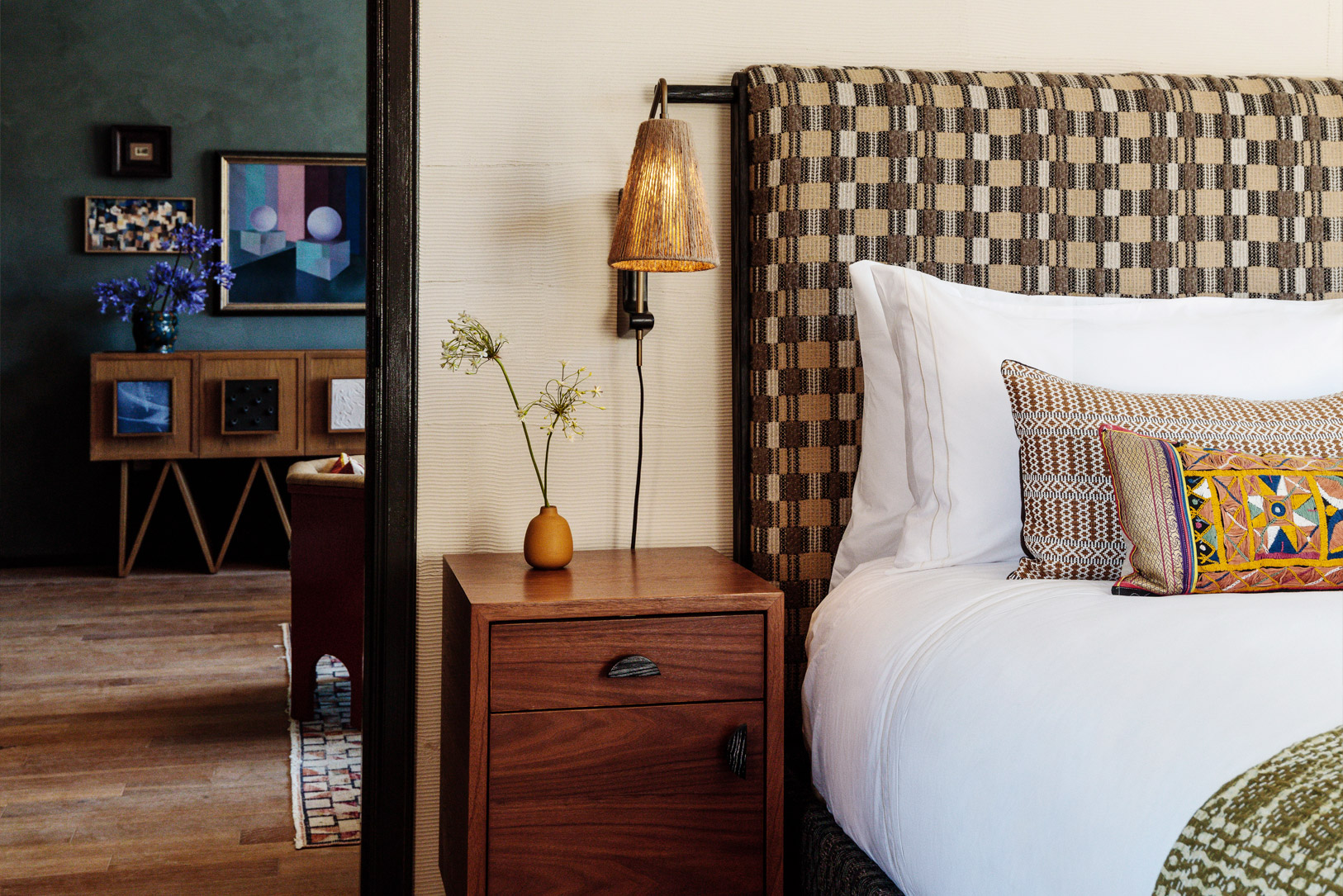 Фото Downtown Los Angeles Proper Hotel, a Member of Design Hotels