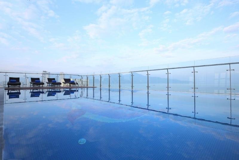 Фото Sunny Ocean Hotel & SPA