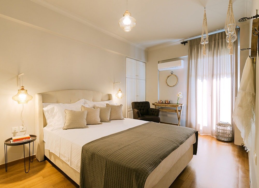 Фото Plaka's Villa with Breathtaking Acropolis View