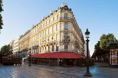 Внешний вид отеля Hotel Barriere Fouquets Paris в Париже, фото 1