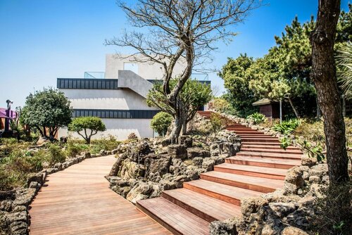 Гостиница Visby Jeju Palm Village в Согвипхо