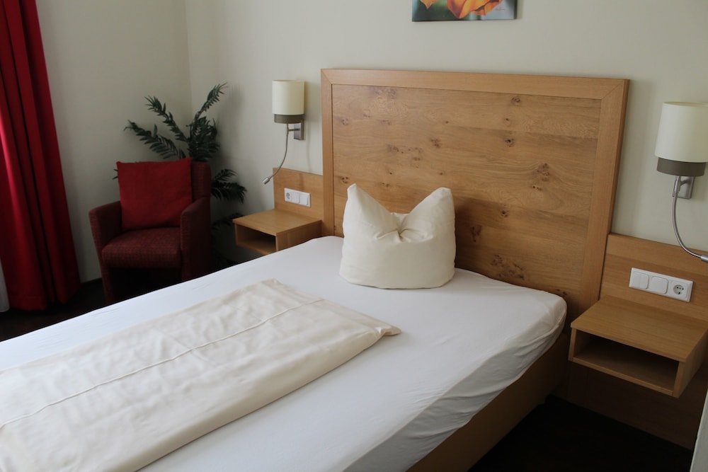 Фото Hotel Brauereigasthof Amberger