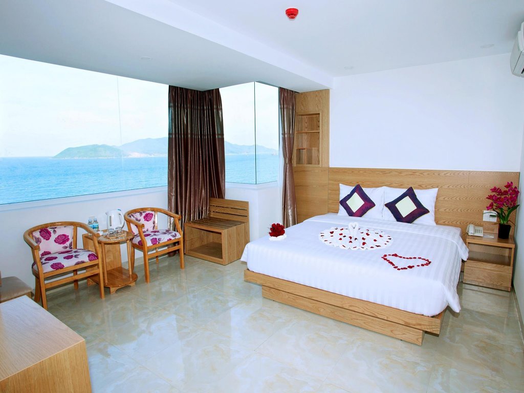 Фото Majestic Star Hotel