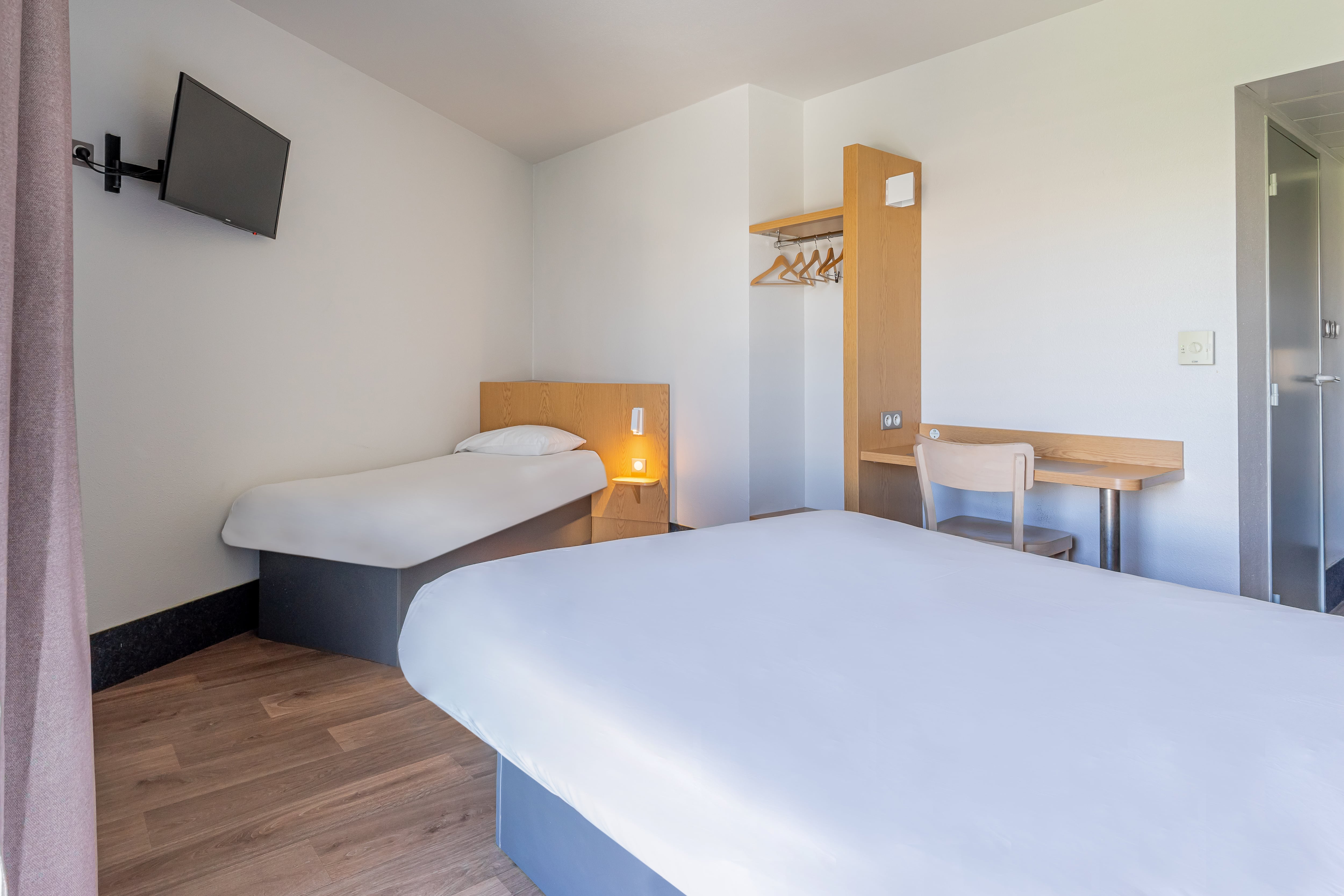 Фото B&B Hôtel Marseille Euromed