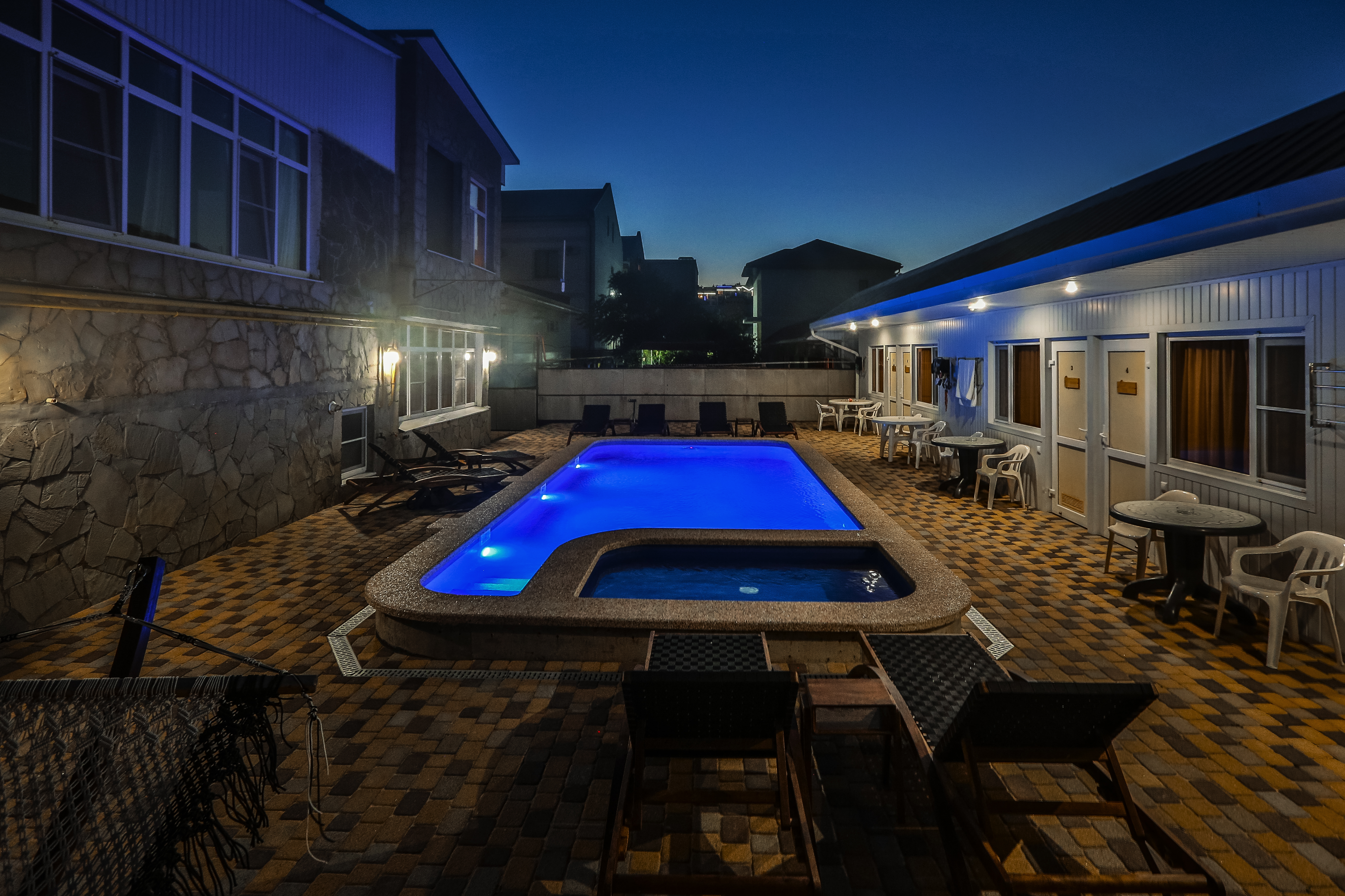 Фото отеля 3