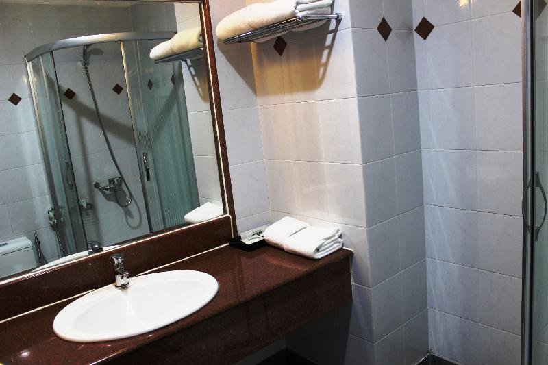 Фото Liberty 2 Hotel