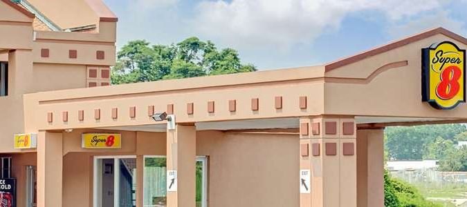 Фото Super 8 by Wyndham Milford/New Haven