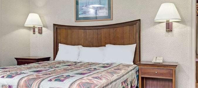 Фото Days Inn by Wyndham Ridgefield