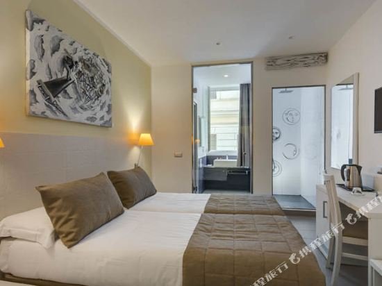 Фото Trevi Palace Hotel