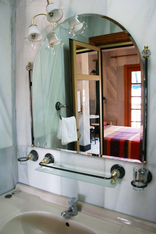 Фото Hotel Adonis Capital