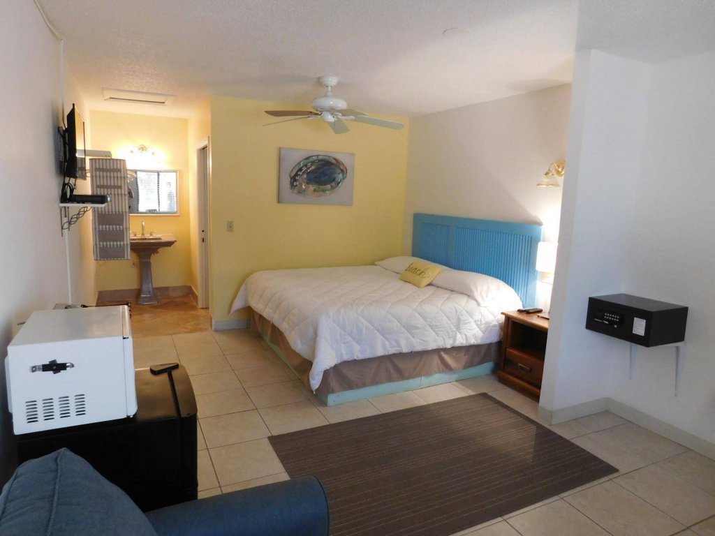 Фото Nokomis Inn And Suites