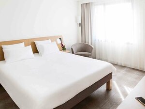 Гостиница Novotel Hamburg City Alster