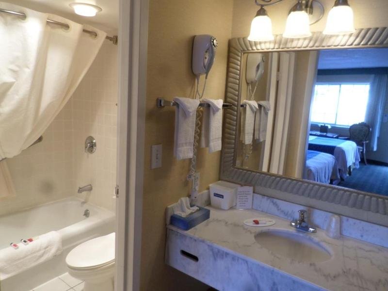 Фото Travelodge by Wyndham Ogallala