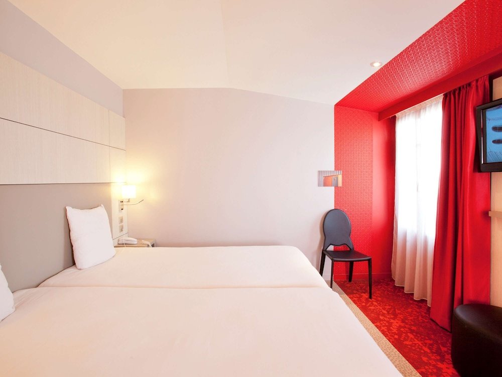 Фото Ibis Styles Paris Gare du Nord Tgv