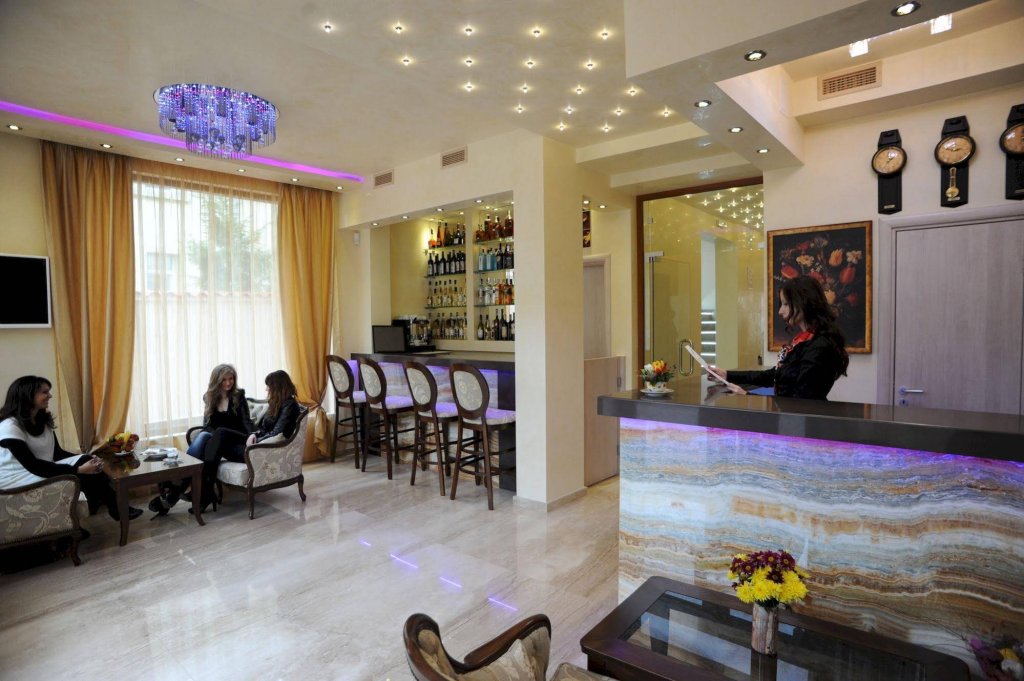 Фото Hotel Adria