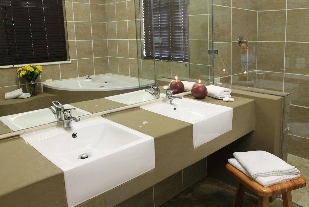 Фото Loerie Guest Lodge