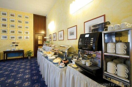 Гостиница iH Hotels Eur Trezzano sul Naviglio