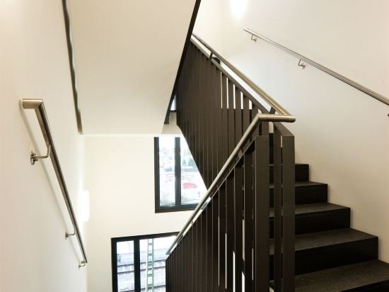 Фото B&b Hotel München-Moosach