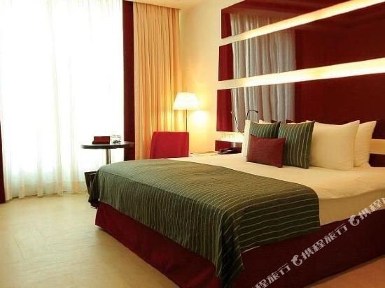 Фото Welcomhotel by ITC Hotels, Dwarka, New Delhi