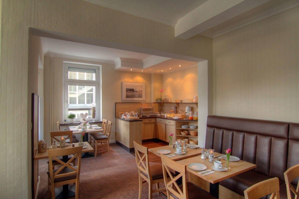 Фото Hotel Garni Seestern