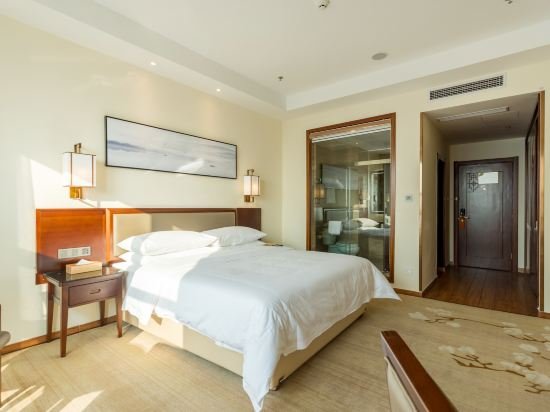 Фото Vienna Hotel Jinan Liancheng Square Branch