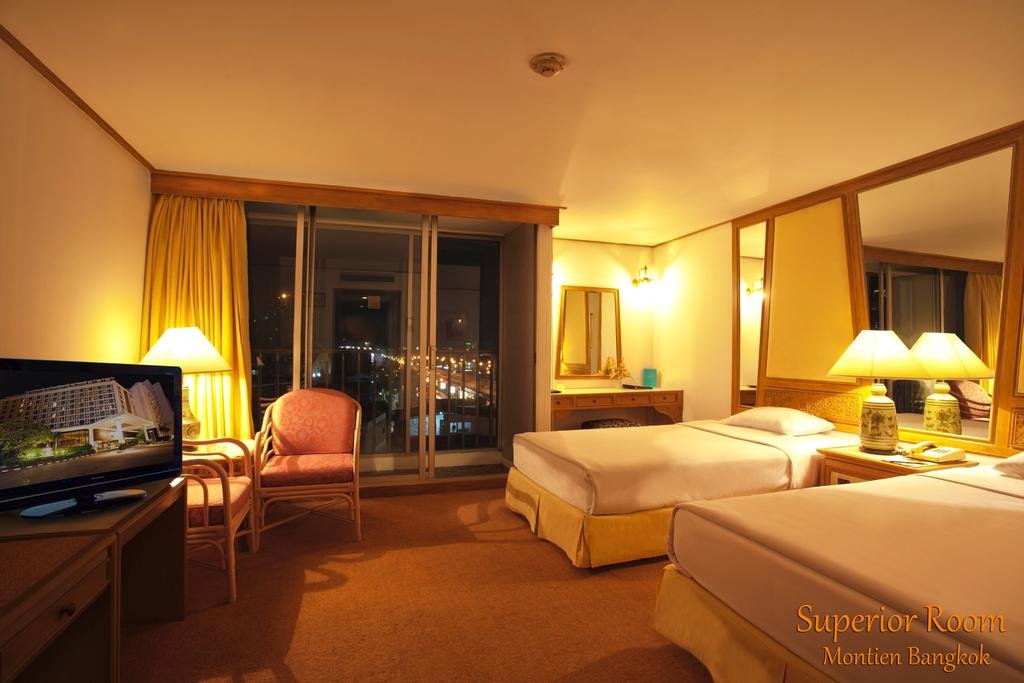 Фото Montien Hotel Surawong Bangkok