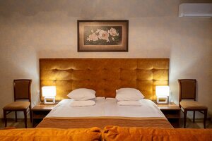 Corsa Vita (1905 Goda Street, 10с1), hotel